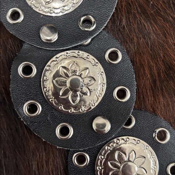 Western Silver and Black Women's Belt - Picture 3 of 3